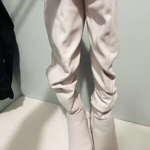 Y-not White boots since 6